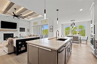 2625 SW Carlton Dr, Lee's Summit, MO 64082