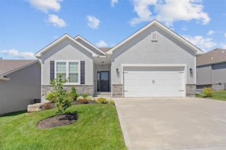 12421 Meadow Ln, Kansas City, KS 66109