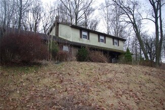 312 Plum Run Rd, Burgettstown, PA 15021