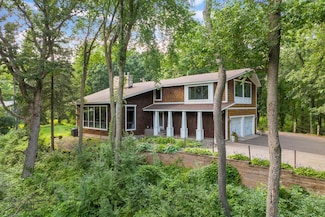 1 Partridge Ln, Saint Paul, MN 55127