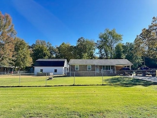 460 Andrews Ln, Savannah, TN 38372