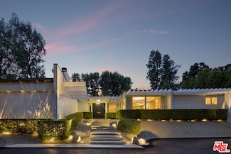 16745 Bosque Dr, Encino, CA 91436