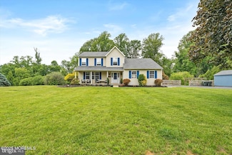 24 Long Acre Dr, Cream Ridge, NJ 08514