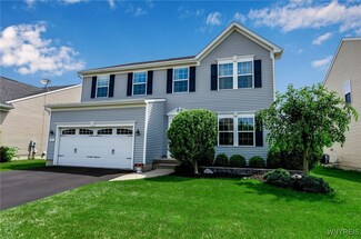 83 Waterway Ln, Buffalo, NY 14228