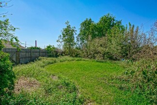 2324 Congressman Hebert Dr, Chalmette, LA 70043