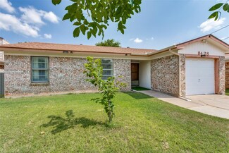 8428 Raymond Ave, Fort Worth, TX 76108