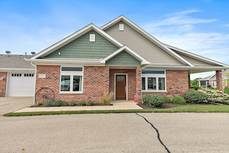 411 Stearn Dr Unit 411, Genoa, IL 60135