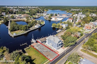 232 S Green St, Tuckerton, NJ 08087