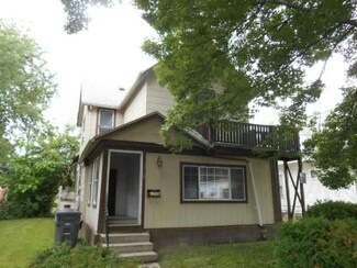2719 Lawrence Ave, Toledo, OH 43610