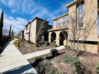 4722 Ocean Ln, Elk Grove, CA 95757