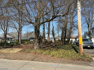 5 Th St, Hazlet Twp., NJ 07734