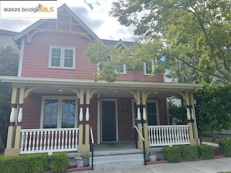 3120 N Front St, Hercules, CA 94547