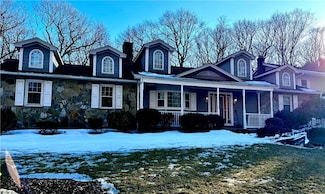 14 Salvas Ct, Cumberland, RI 02864