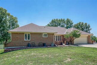 9904 W 65th Dr, Shawnee, KS 66203