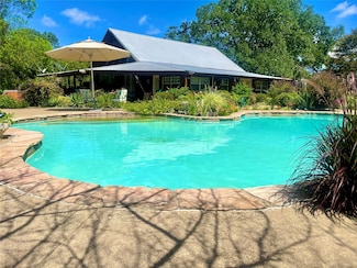 917 An County Road 3051, Frankston, TX 75763