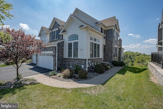 3826 Meadow View Farm Rd, Newtown Square, PA 19073