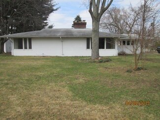 2429 Pleasant Plain Ave, Elkhart, IN 46517