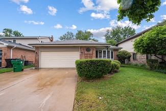 10567 Waterford Dr, Westchester, IL 60154