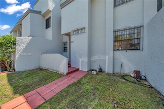 717 NW 105th Place Unit C2, Miami, FL 33172