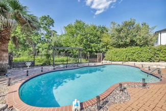 6806 Thistle Hill Way, Austin, TX 78754