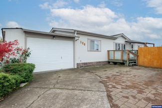 126 Lyon Ct SW, Albany, OR 97322
