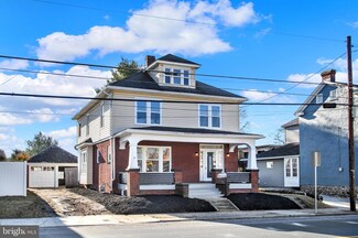 319 E King St Unit 2, Littlestown, PA 17340