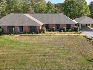 1535 White Cloud Dr, Deatsville, AL 36022
