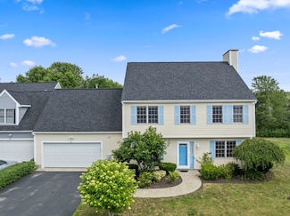 24 Pelican Dr, Walpole, MA 02081