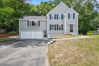 132 Fernwood Dr, Gardner, MA 01440