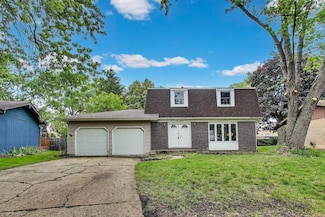 418 Surrey Ln, Lindenhurst, IL 60046
