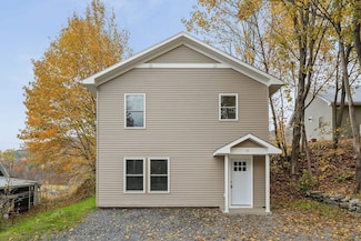 35 Cole Ave, Northfield, VT 05663