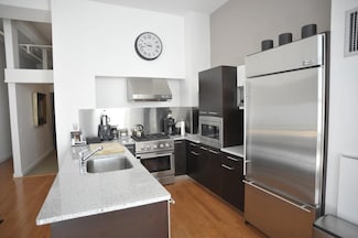 88 Kingston St Unit 2F, Boston, MA 02111