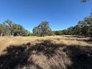 610 Leroy Rd, Kerrville, TX 78028