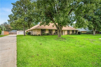 1247 Southampton Dr, Alexandria, LA 71303