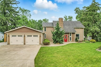 26301 Wildwood Dr, Beloit, OH 44609