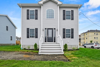 105 Tripp St, Fall River, MA 02724