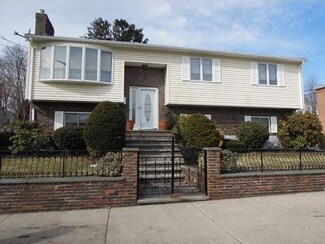 109 Maple St, Malden, MA 02148