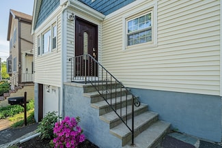 85 Salman St, West Roxbury, MA 02132