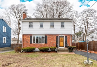 11 Wallace Rd, Quincy, MA 02169