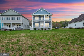 49 Grand View Ln, Warsaw, VA 22572