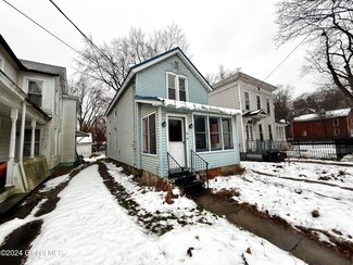11 East St, Fonda, NY 12068