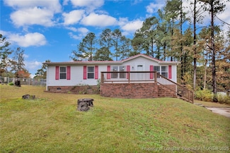 700 Mackay Ct, Raeford, NC 28376