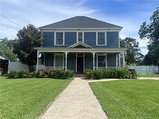 512 2nd St, Jennings, LA 70546