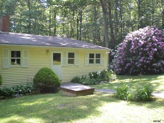 25 Spring Dr Unit 1, Aspers, PA 17304