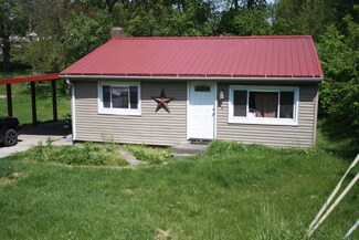 214 S 27th St, Goshen, IN 46528