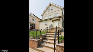 10 Lowden St, Elizabeth, NJ 07208