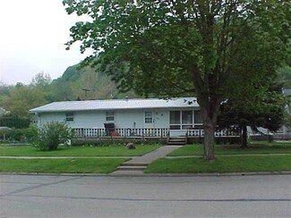 325 Ann St, Mc Gregor, IA 52157
