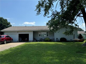 411 N 31st St, Parsons, KS 67357