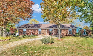 1000 E Kratz Rd, Monticello, IL 61856