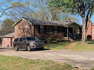 105 Hillside Dr, Old Hickory, TN 37138